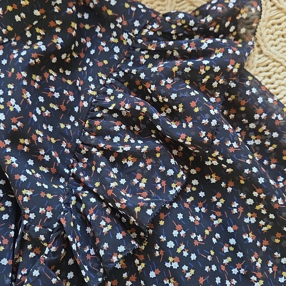 Madewell Black Ditsy Floral Georgette Mockneck Ruffle-Yoke Blouse - Size XXL
